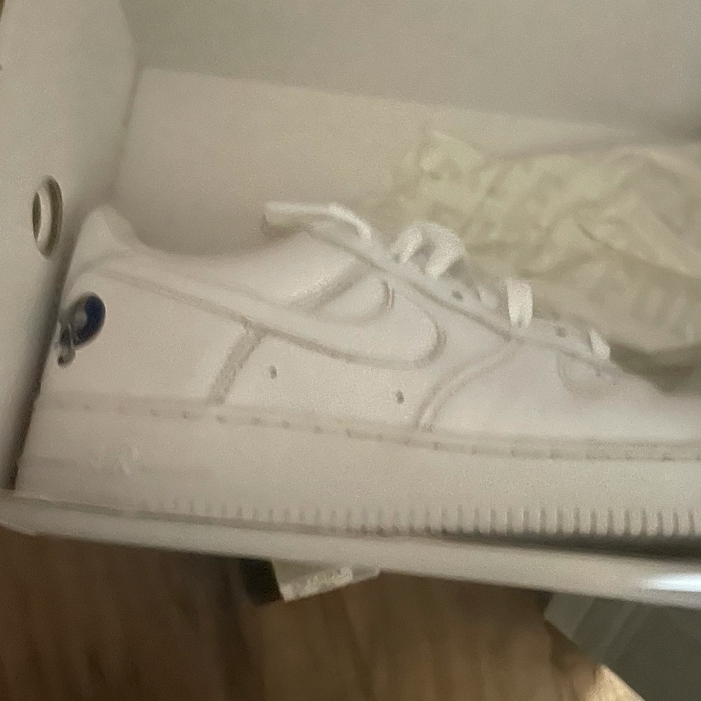 Nike Special Edition JayZ Air Force Ones - Picture 2 of 8